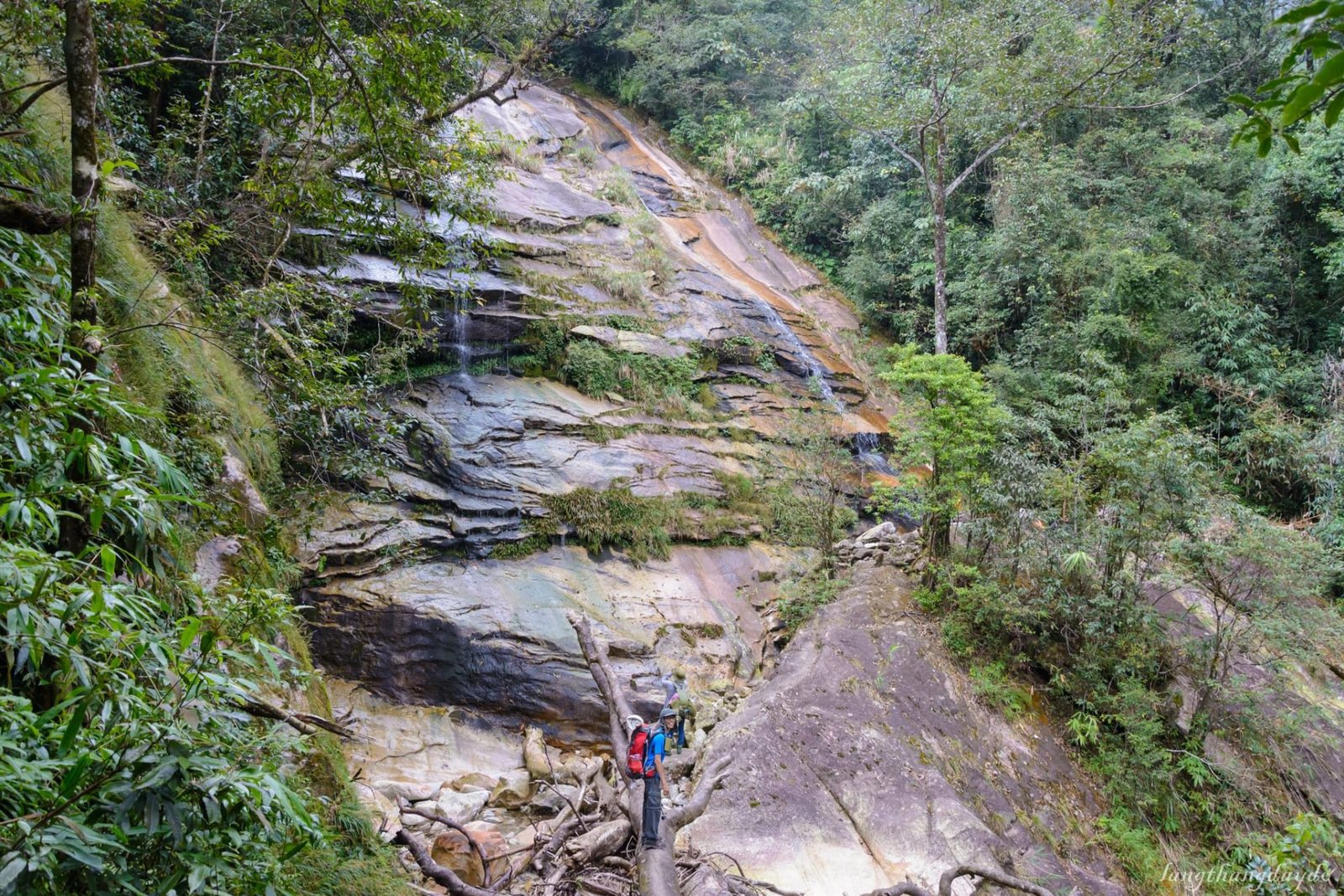 Trekking Lao Than Mountain Tour 3 Days